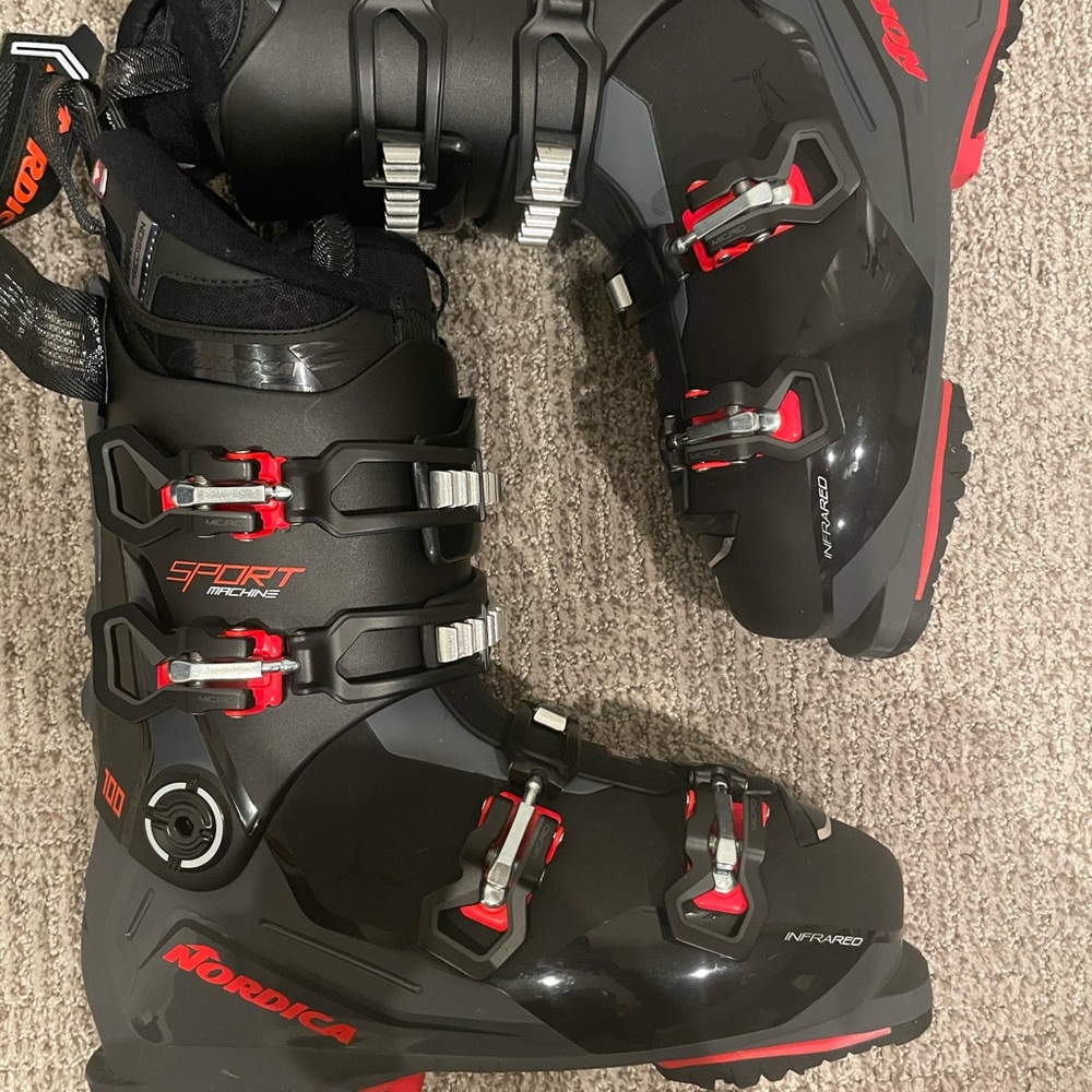 men’s nordica ski boots.  Brand new.  Worn only once